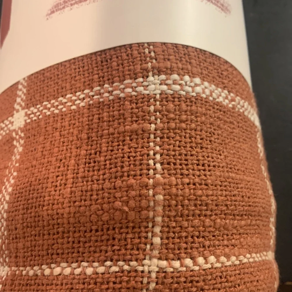 Rust color throw blanket - Picture 2 of 3